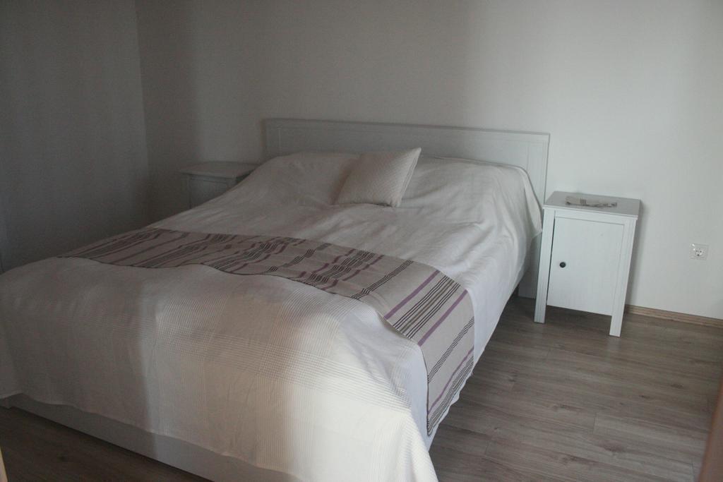 Malomko Apartman Zsira Exterior foto